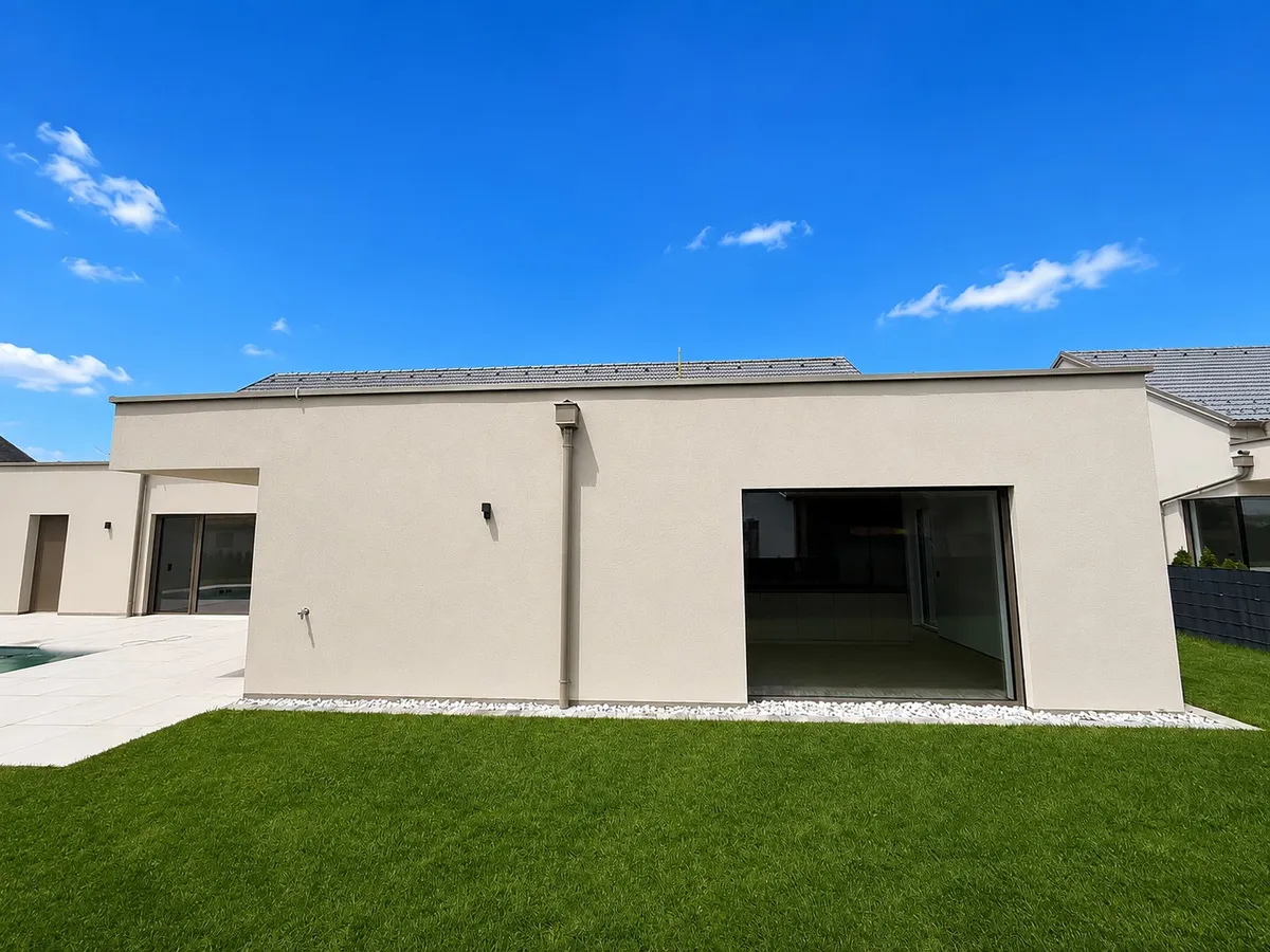 *PROVISIONSFREI* - Exklusiver Bungalow mit Salzwasserpool in Wundschuh - Widok 2