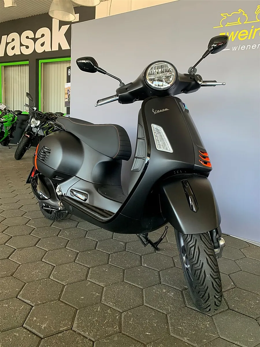 Vespa GTS