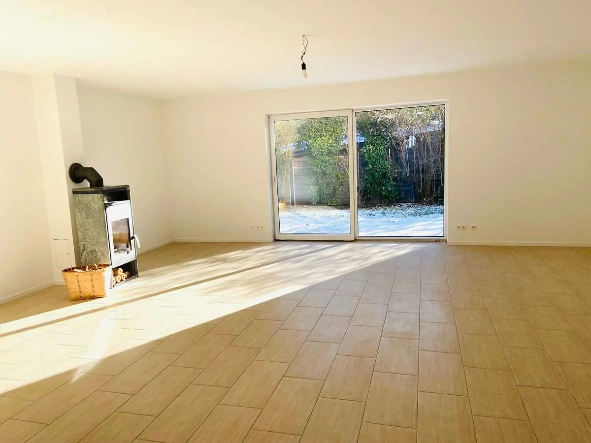 Sonnige Eckgartenwohnung – pohled 3