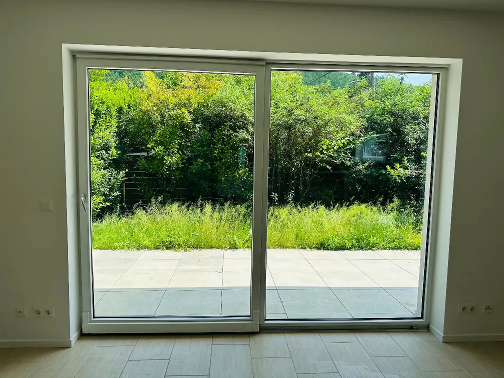 Sonnige Eckgartenwohnung – pohled 2