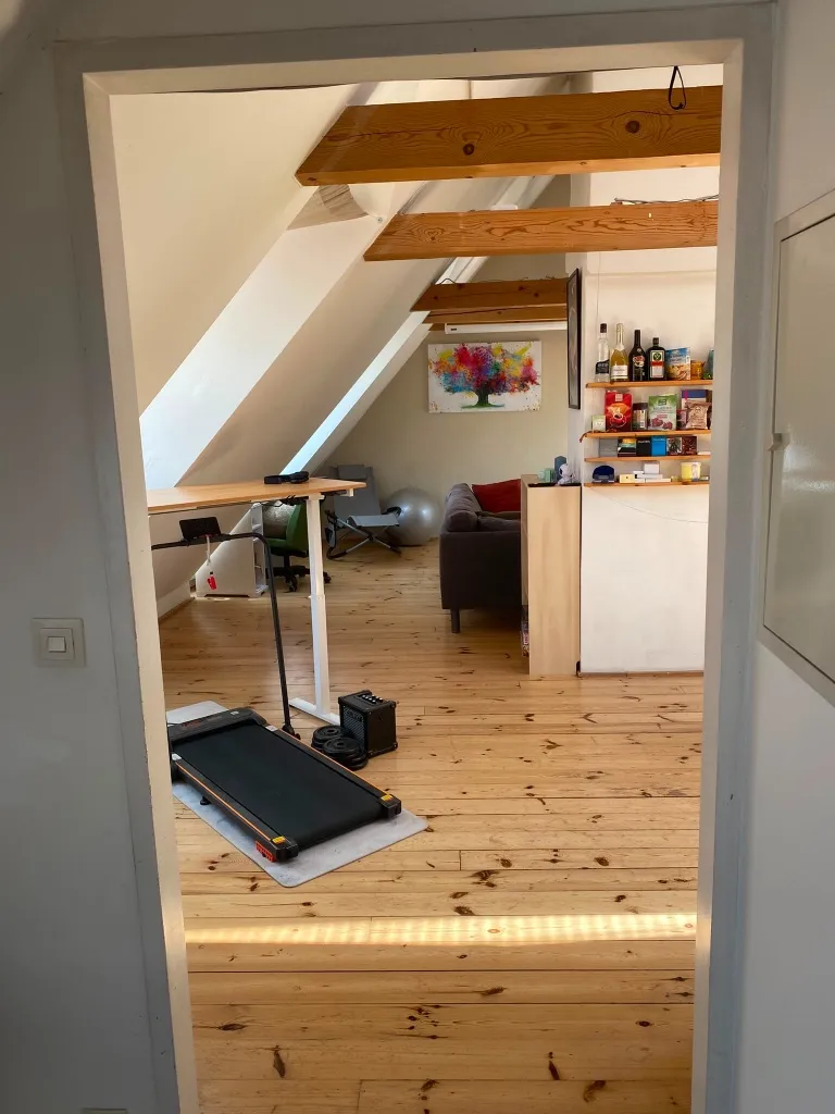 Nachmieter gesucht für Dachgeschoßwohnung in Uni-Nähe, ideal für Singles/ Pärchen, Fernwärme inkl. - Ansicht 3