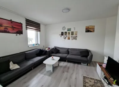 2-Zimmer-Wohnung kaufen in Baden – 55 m², € 140.000 – Bild 2 von 6