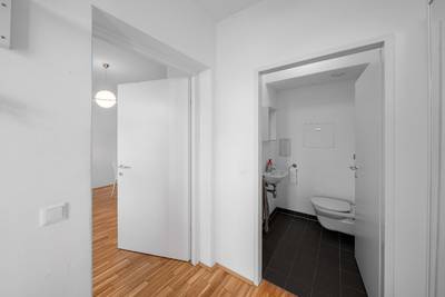 Teilmöblierte Maisonette-Wohnung. Nur 90 Meter von der Mariahilferstraße entfernt. – Bild 3