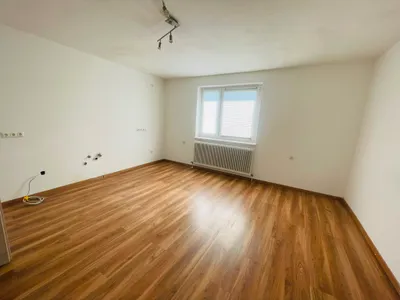 12-Zimmer-Gewerbeimmobilie mieten in Rohrbach – 235 m², € 1.600 – Bild 8 von 20