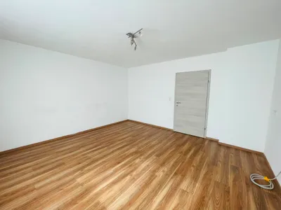 12-Zimmer-Gewerbeimmobilie mieten in Rohrbach – 235 m², € 1.600 – Bild 7 von 20