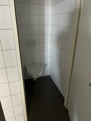 8-Zimmer-Gewerbeimmobilie mieten in Baden – 272 m², € 3.496 – Bild 15 von 19