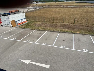 8-Zimmer-Gewerbeimmobilie mieten in Baden – 272 m², € 3.496 – Bild 6 von 19