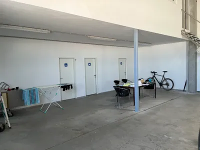8-Zimmer-Gewerbeimmobilie mieten in Baden – 272 m², € 3.496 – Bild 8 von 19