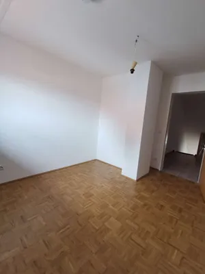 4-Zimmer-Wohnung mieten in Braunau am Inn – 90,88 m², € 988 – Bild 9 von 13