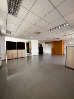 Gewerbeimmobilie mieten in Linz – 152 m², € 1.824 – Bild 3 von 11