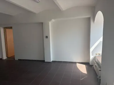 Gewerbeimmobilie mieten in Braunau am Inn – 178 m², € 2.000 – Bild 3 von 7