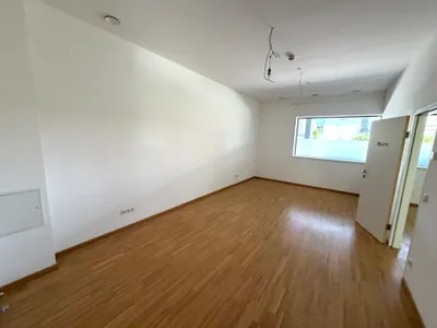6-Zimmer-Gewerbeimmobilie mieten in Graz-Umgebung – 168 m², € 1.904 – Bild 2 von 19