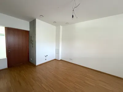 6-Zimmer-Gewerbeimmobilie mieten in Graz-Umgebung – 168 m², € 1.904 – Bild 3 von 19