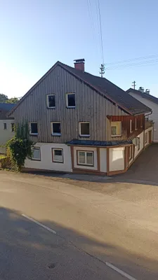 Haus kaufen in Vöcklabruck – 170 m², € 169.000