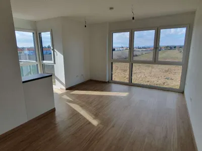 Naturnahes WOHLFÜHLEN - Neubau - RUHELAGE - Dachterrasse mit Fernsicht- KLIMAANLAGE - provisionsfrei – Bild 3