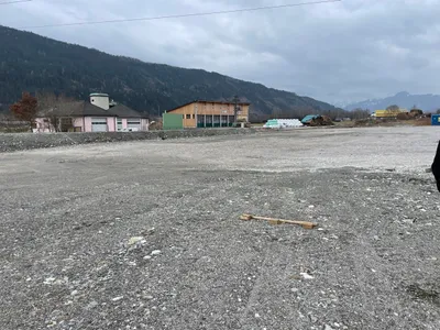 Immobilie mieten in Liezen – 2 500 m², € 2
