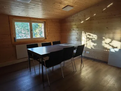 6-Zimmer-Gewerbeimmobilie mieten in Braunau am Inn – 210 m², € 10 – Bild 2 von 6