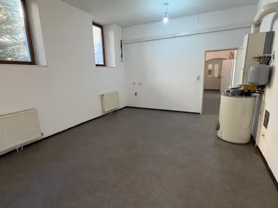 2-Zimmer-Gewerbeimmobilie mieten in Mödling – 94 m², € 380 – Bild 5 von 8