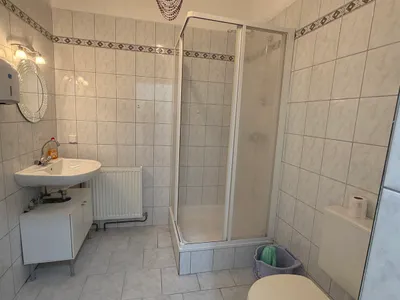 2-Zimmer-Gewerbeimmobilie mieten in Mödling – 94 m², € 380 – Bild 7 von 8