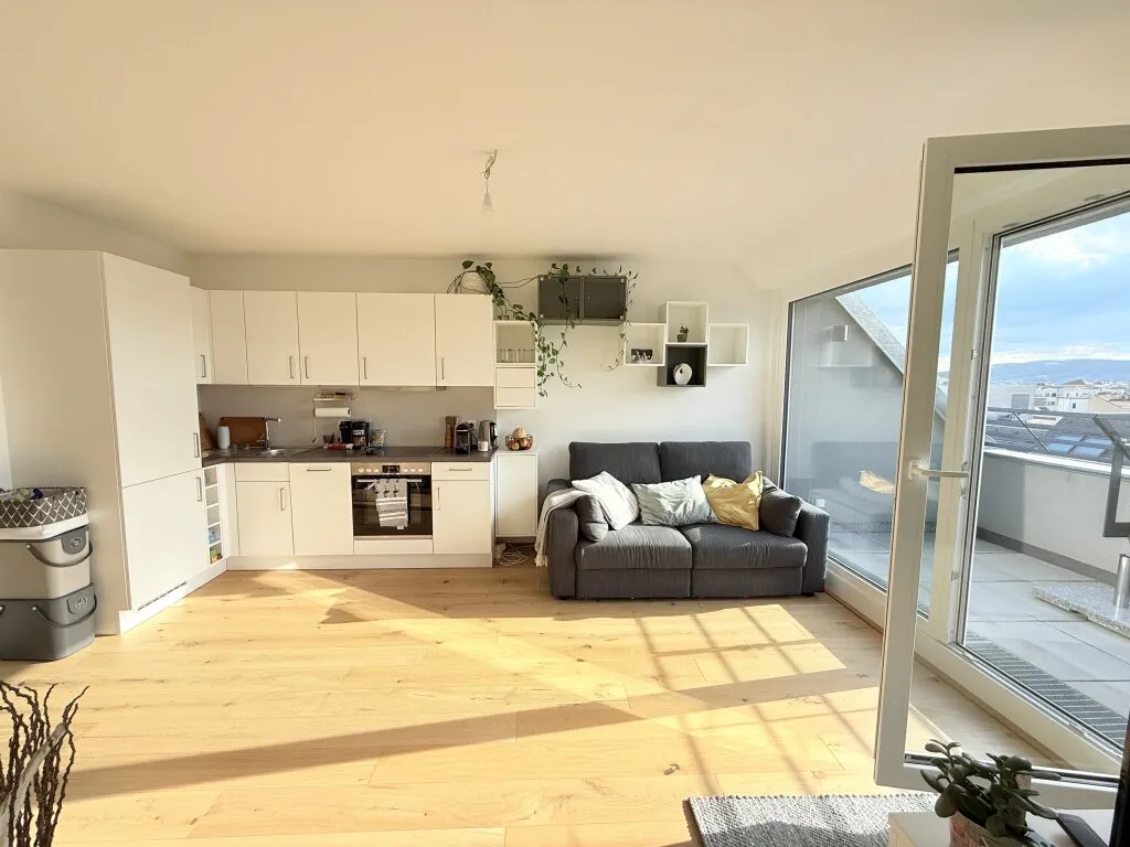 Helle 2-Zimmer Dachgeschosswohnung in traumhafter Lage des 14.Bezirks! ab 01.10 - Ansicht 2