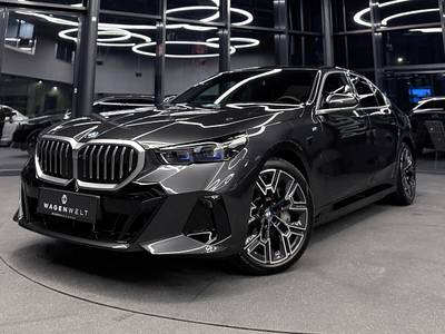 BMW 5er-Reihe 550e PHEV xDrive Aut., Innovations/Travel/Comfo...