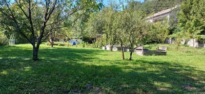 Grundstück kaufen in Neunkirchen – 1 602 m², € 225.000