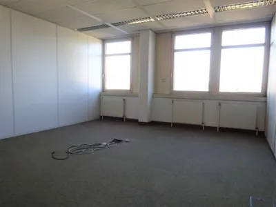 2-Zimmer-Gewerbeimmobilie mieten in Graz – 243 m², € 8 – Bild 10 von 29