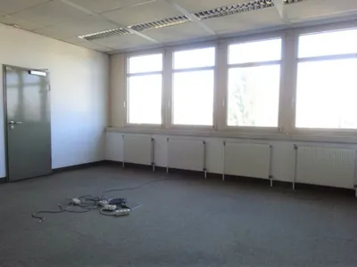2-Zimmer-Gewerbeimmobilie mieten in Graz – 243 m², € 8 – Bild 8 von 29