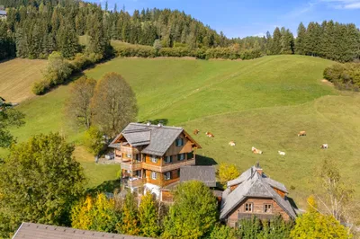 6-Zimmer-Haus kaufen in Feldkirchen – 245 m², € 1.790.000 – Bild 2 von 18