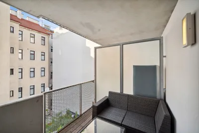 Exklusiver 3-Zimmer-Neubau mit zwei Balkonen – Bild 3