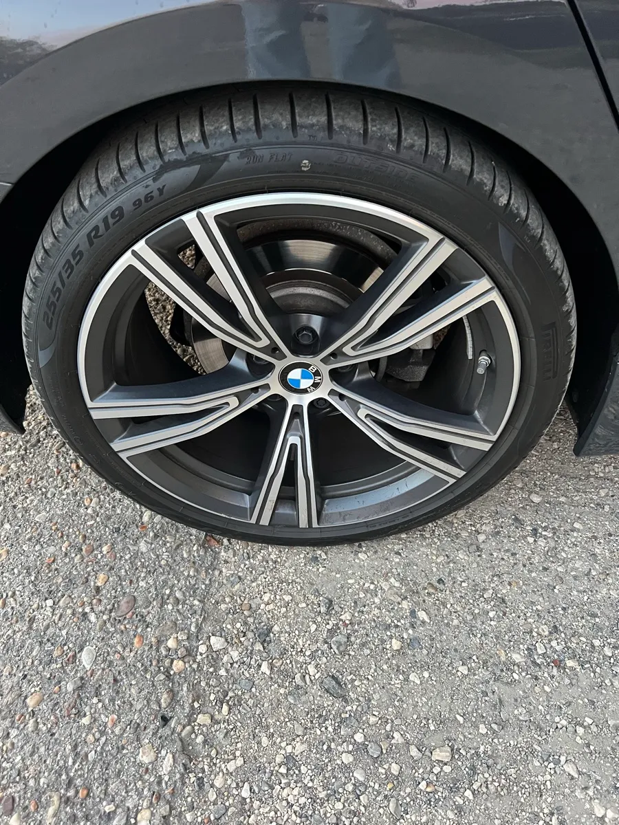 BMW 320D 2024 photo 2