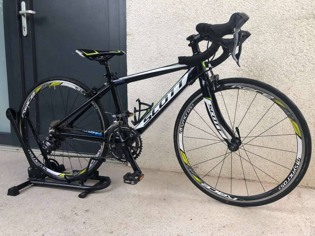 SCOTT Kinder Rennrad 24 Zoll,  250,- (2700 Wiener Neustadt) - willhaben