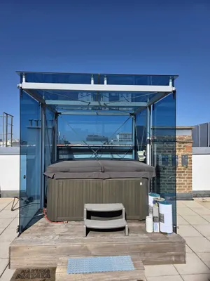 Dachterrasse mit Whirlpool & Fernblick | 130 m² | unbefristet – Bild 2