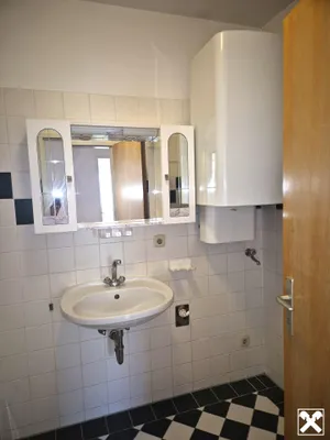 3-Zimmer-Wohnung kaufen in Korneuburg – 72,52 m², € 210.000 – Bild 8 von 12