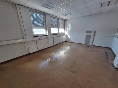 Immobilie mieten in Innsbruck-Land – 734 m², € 6.018 – Bild 9 von 10