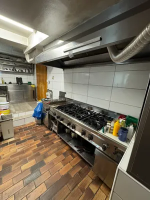 3-Zimmer-Gewerbeimmobilie mieten in Linz Land – 360 m², € 3.500 – Bild 6 von 11