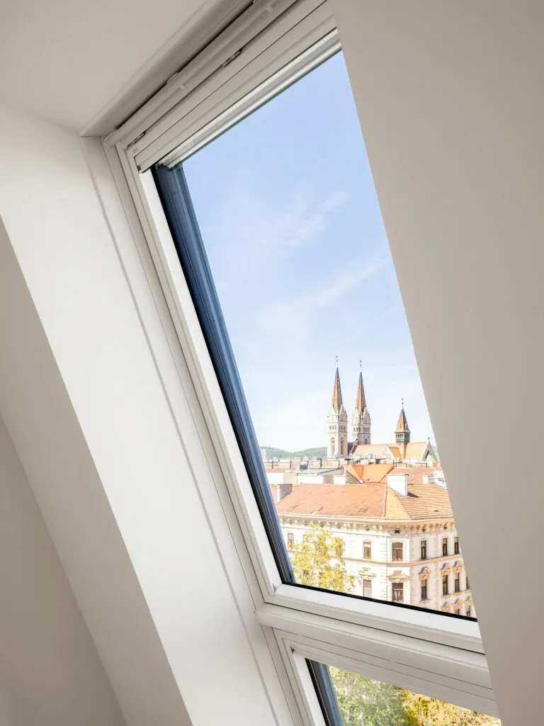 Erstbezug: lichtdurchflutete 2-Zimmer-Maisonette-Dachgeschosswohnung mit Terrasse und Blick über die Dächer Wiens! - Widok 3