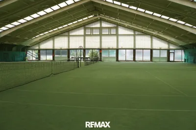 Gewerbeimmobilie kaufen in Schwaz – 6 550 m²