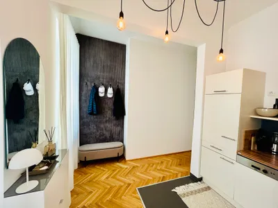Voll möblierte, innenstadtnahe 2-Zimmer-Wohnung (6-Monats-Vermietung) – Bild 3