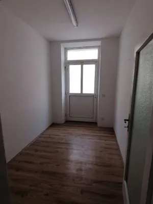 8-Zimmer-Gewerbeimmobilie kaufen in Wien – 341 m², € 450.000 – Bild 4 von 27