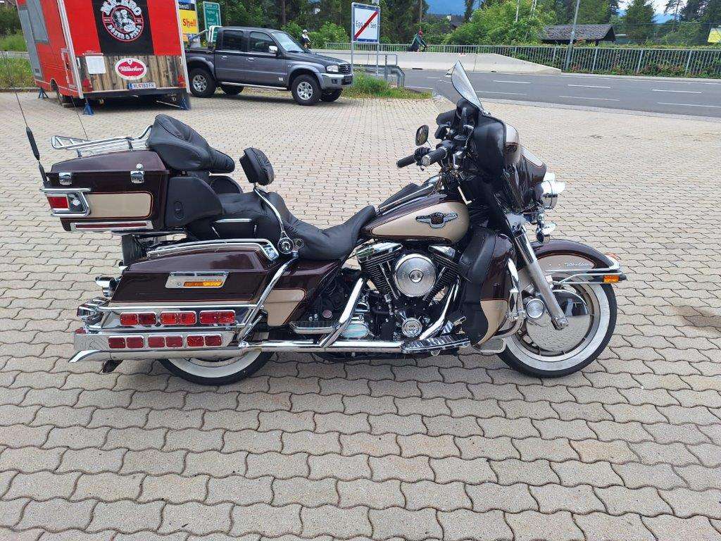 Harley-Davidson Electra Glide Ultra Classic 95 Anniversary Tourer