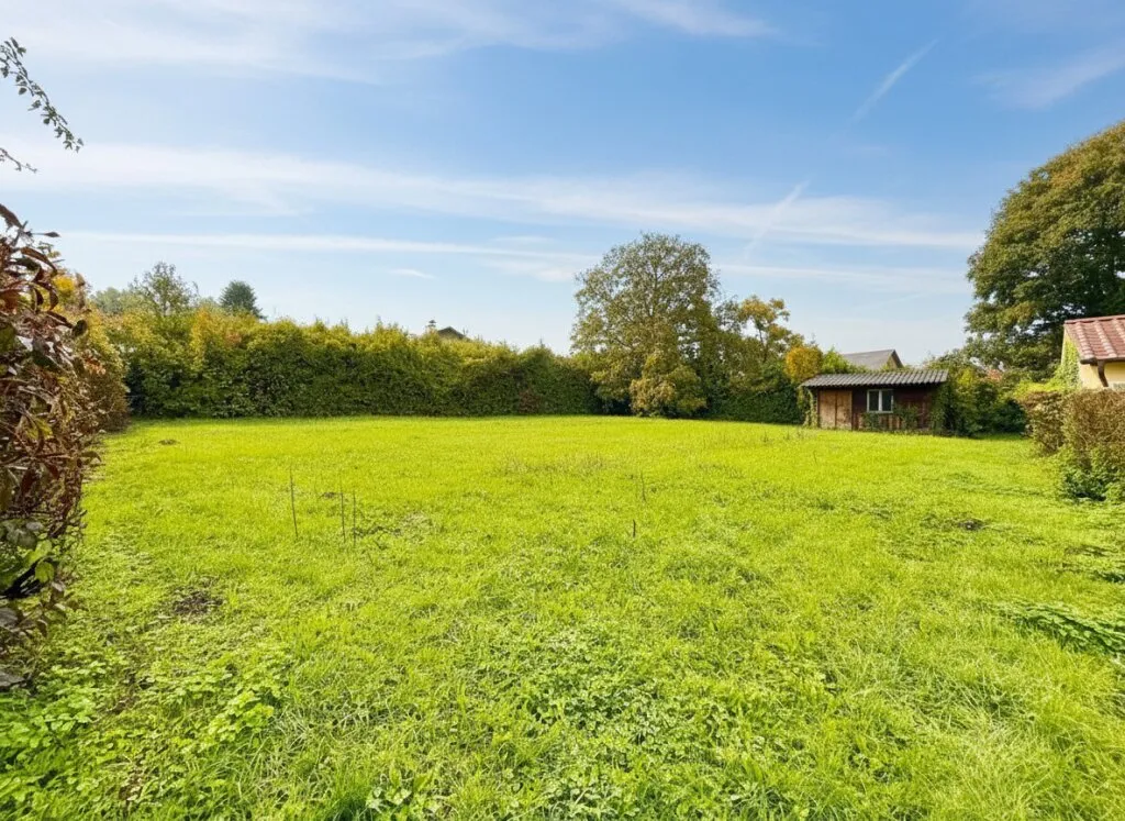 IHR BAUPLATZ IM GRÜNEN - ca. 861m² Grund - Teilaufgeschlossen - Südwestliche Ausrichtung - Beste Anbindung nach Wien - Ansicht 2