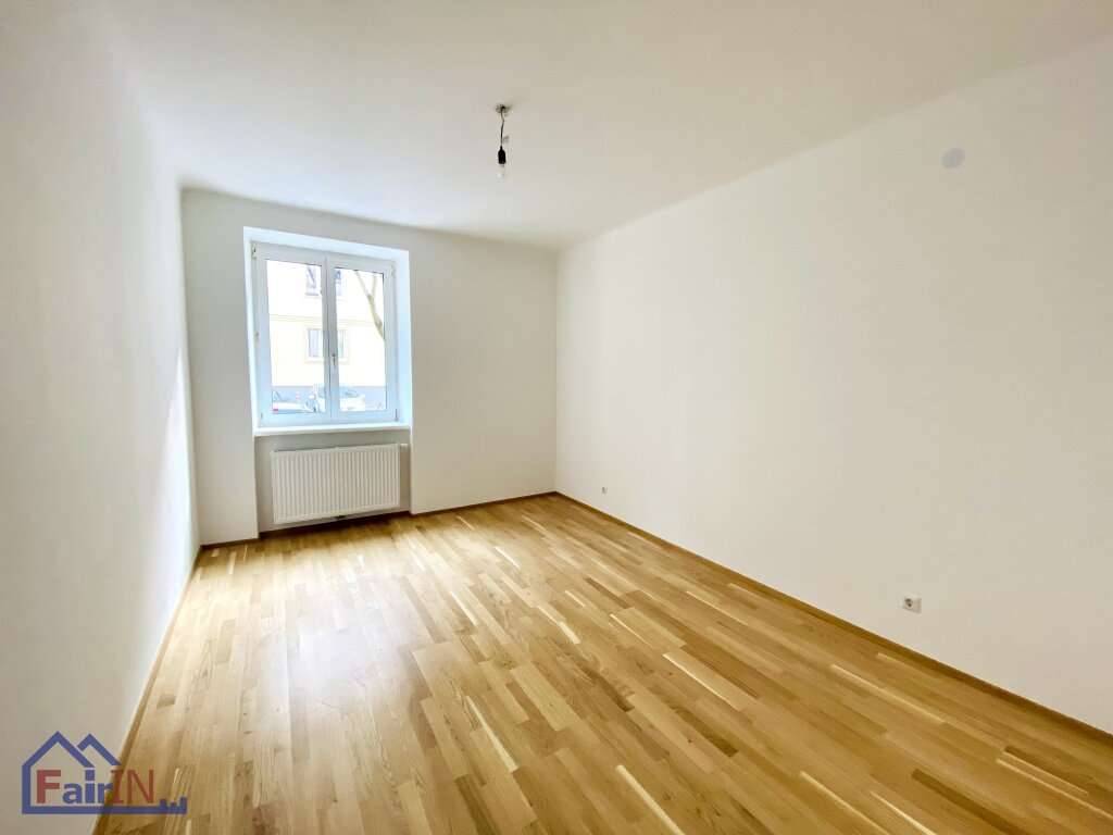 **ERSTBEZUG NACH SANIERUNG**3 ZIMMER EIGENTUMSWOHNUNG** - Ansicht 3