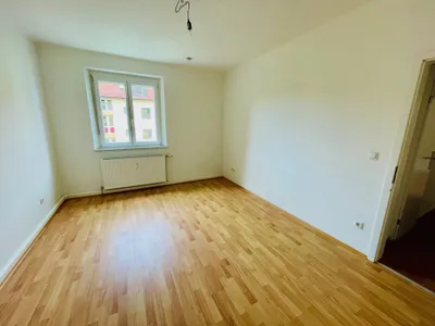 1-Zimmer-Wohnung mieten in Leoben – 42,11 m², € 322 – Bild 1 von 4