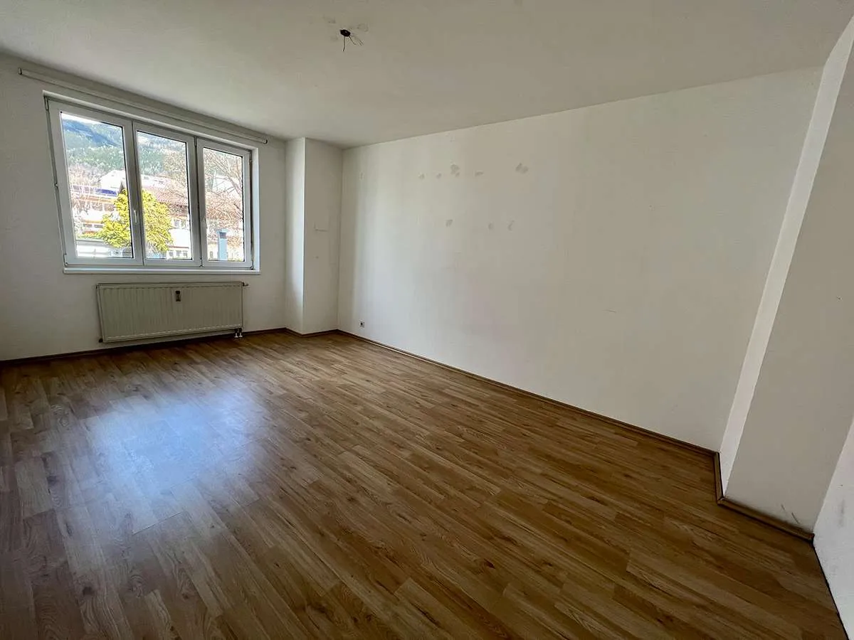 Ab sofort verfügbare 3-Zimmer-Wohnung mit Balkon! 1. Monat mietfrei! – pohled 3