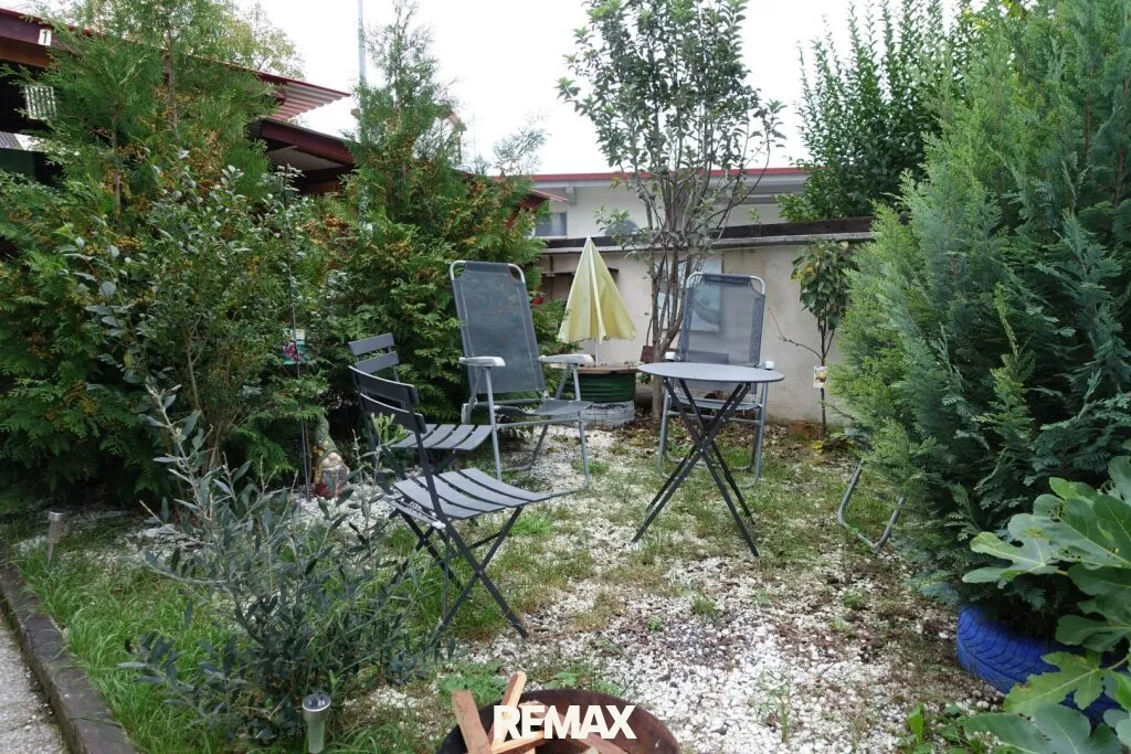 Einfamilienhaus mit drei eigenständigen Wohnungen und einzigartigem Erlebnisgarten - Widok 3