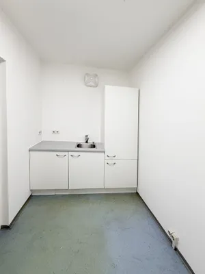 5-Zimmer-Gewerbeimmobilie mieten in Wels – 110 m², € 1.678 – Bild 11 von 16