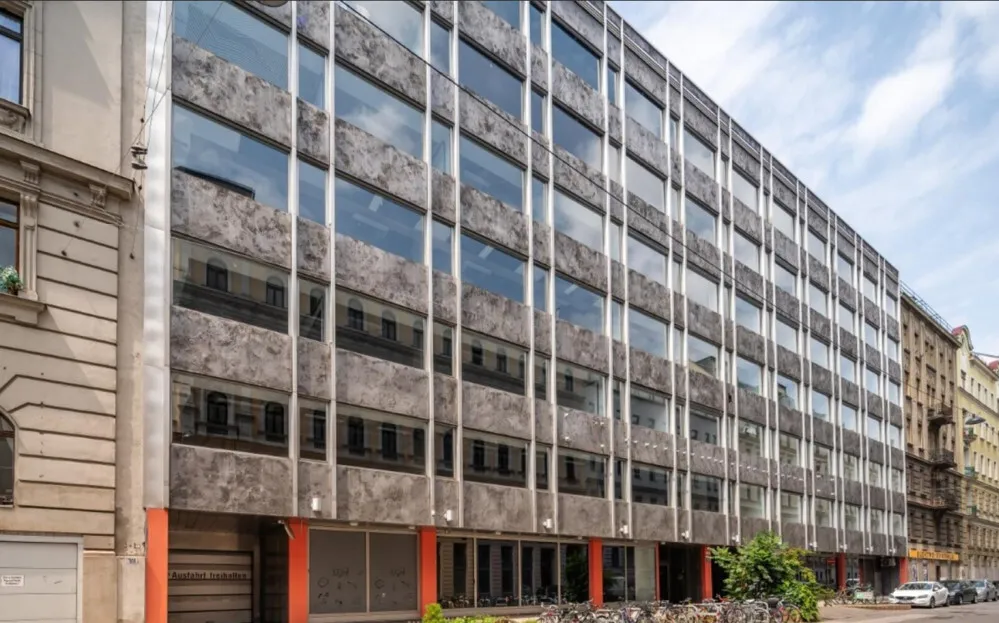 Komercplatība, 4136 m²