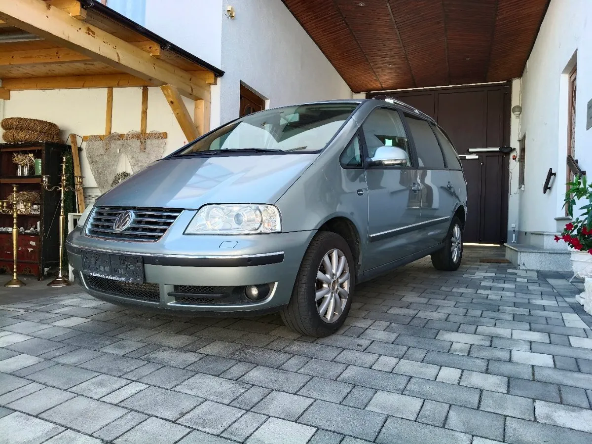 VW Sharan
