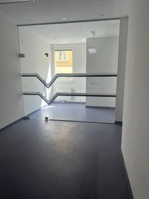 9-Zimmer-Gewerbeimmobilie mieten in Wiener Neustadt – 68 m², € 3.299 – Bild 12 von 17